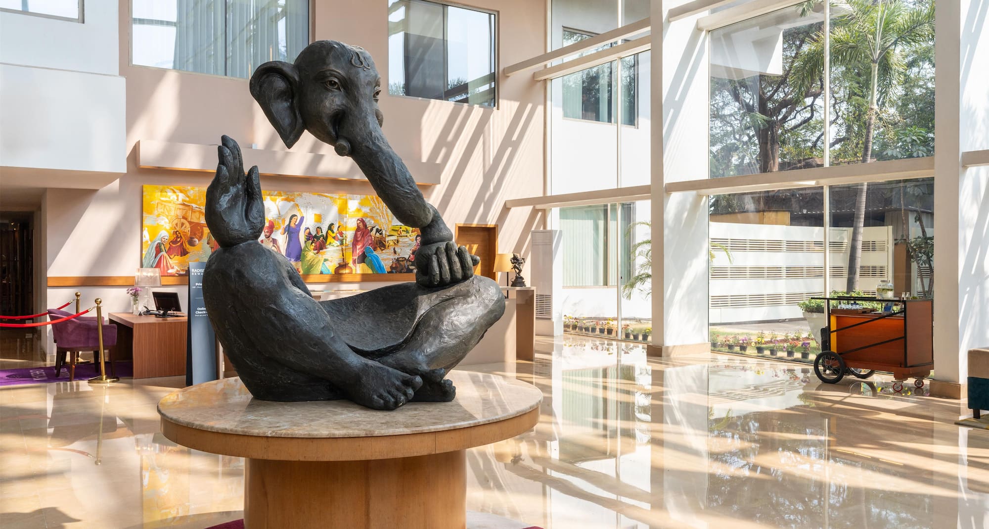 Radisson Blu Plaza Hotel, Hyderabad Banjara Hills - Lobby Ganesh