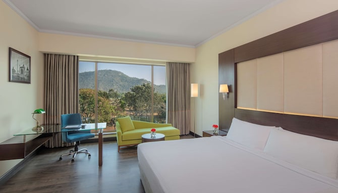 Radisson Blu Plaza Hotel Mysore - Deluxe Room - Hill View