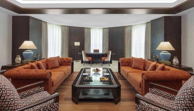 Radisson Blu Plaza Hotel Mysore - Presidential Suite Living Room