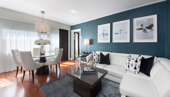 Radisson Blu Plaza Hotel, Oslo - Sonja Hennie - Suite living room