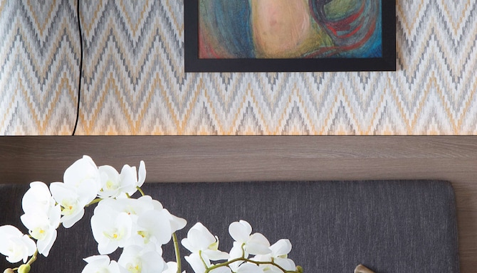 Radisson Blu Plaza Hotel, Oslo - Edward Munch - Suite bedroom details