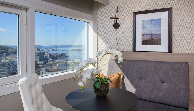 Radisson Blu Plaza Hotel, Oslo - Fjord view