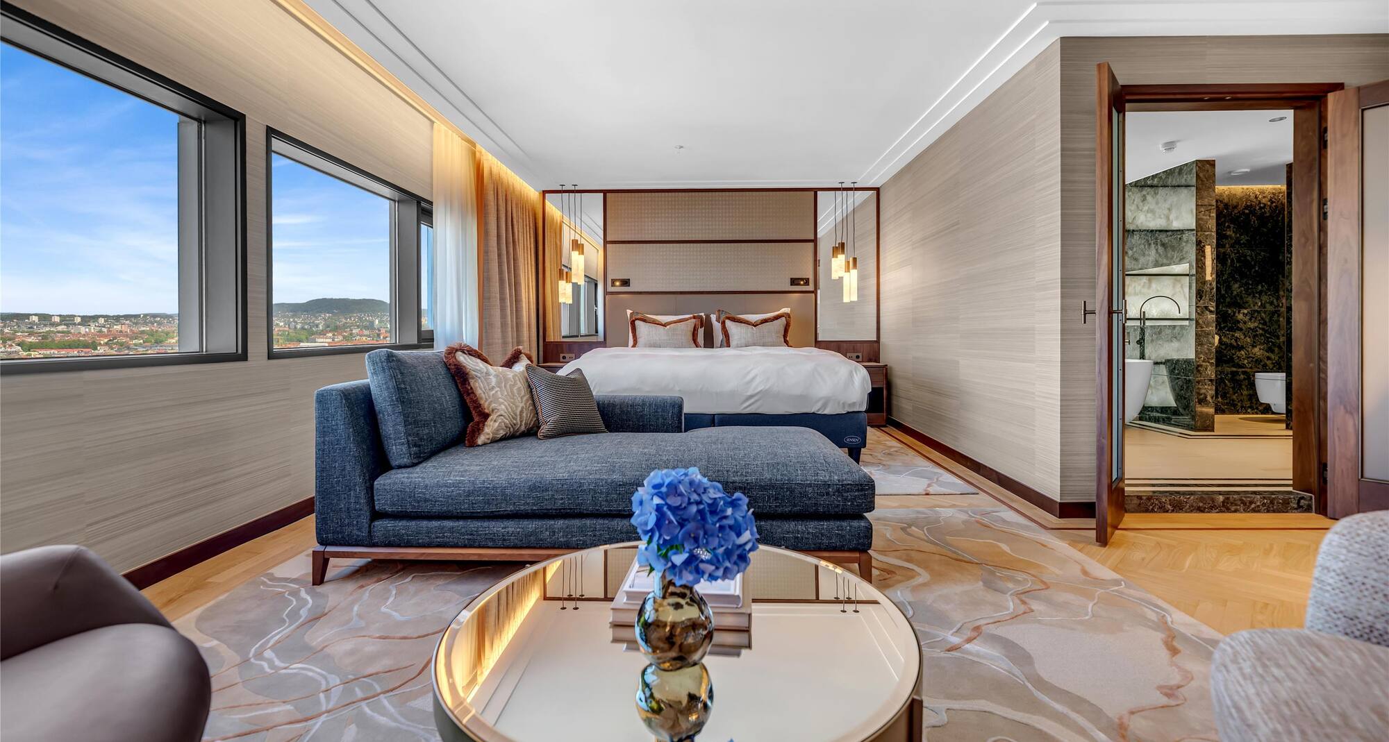 Radisson Blu Plaza Hotel, Oslo - Kongesuiten - Master bedroom