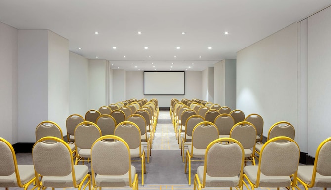 Radisson Blu Plaza Hotel Sydney - Press Room - Theater Style