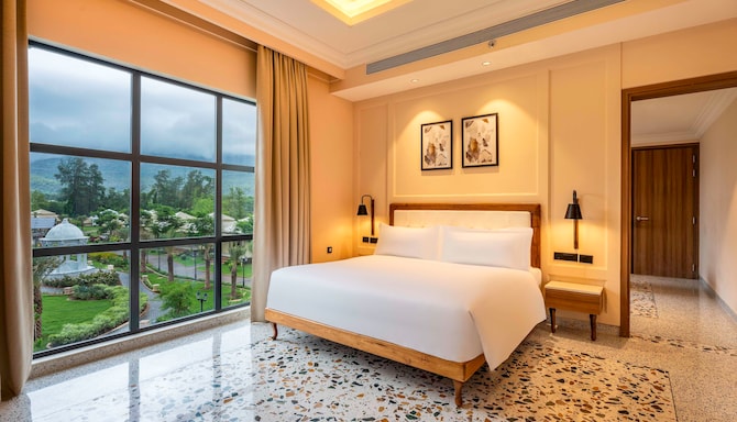 Radisson Blu Plaza Resort & Convention Centre, Karjat - Premium Room Bedroom