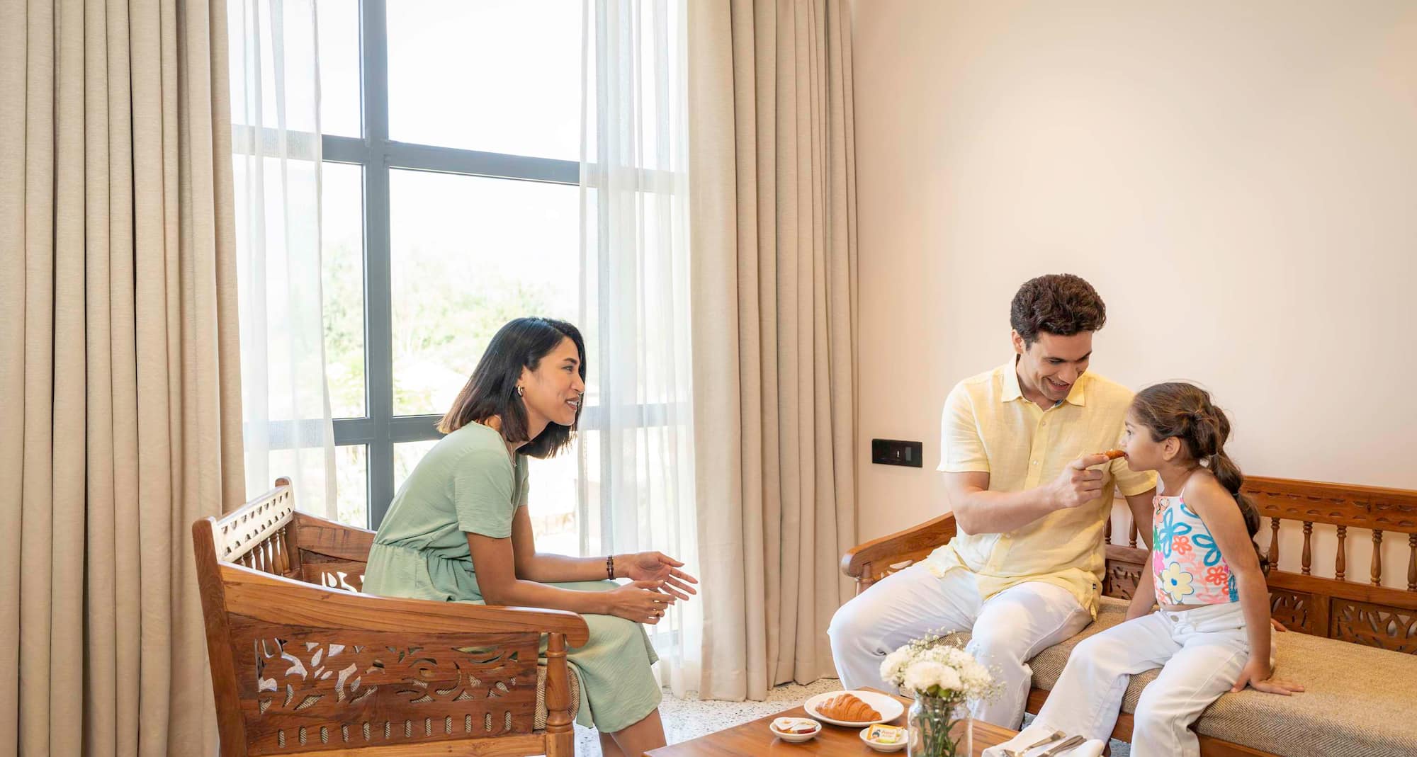 Radisson Blu Plaza Resort and Convention Centre, Karjat - Premium Room Living area