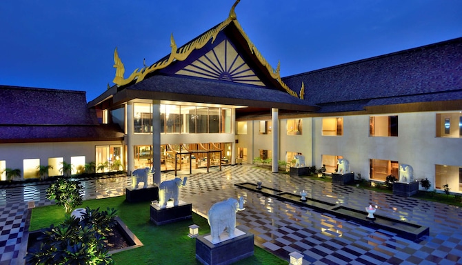 Radisson Blu Plaza Resort and Convention Centre, Karjat - Hotel Exterior