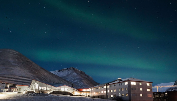 Radisson Blu Polar Hotel, Spitsbergen - Northern Lights