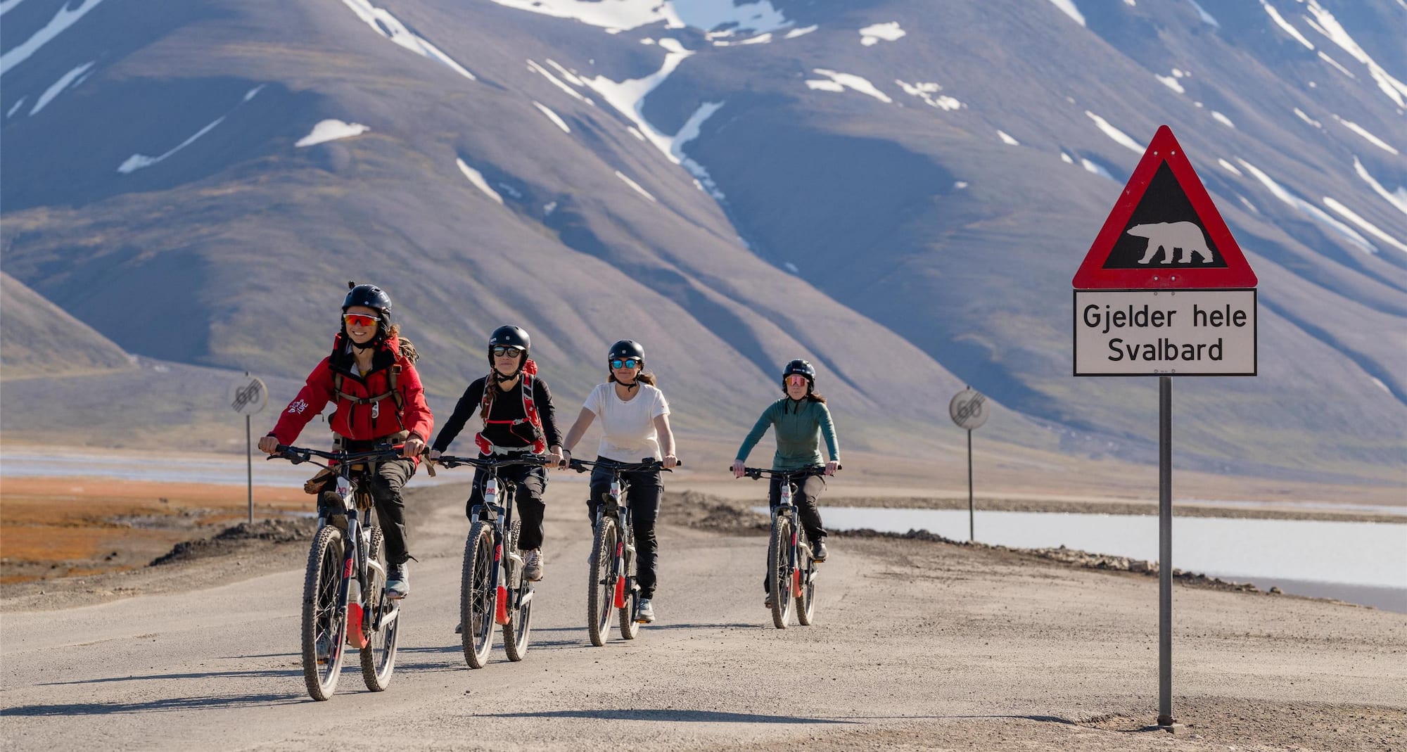 Sightseeing with electric bike