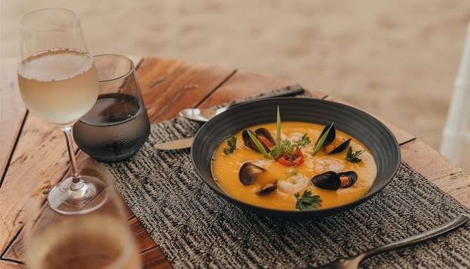 Radisson Blu Poste Lafayette Resort and Spa, Mauritius - Aqua Beach Restaurant Culinary