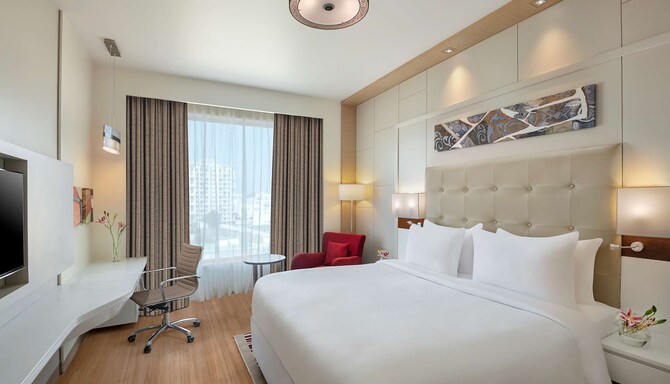Radisson Blu Pune Hinjawadi - Business Class Room