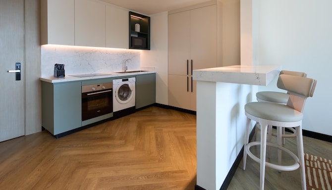 Radisson Blu Residence, Dubai Marina - Kitchen