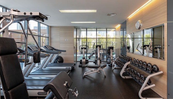 The Radisson Blu Residence, Dubai Marina - Gym