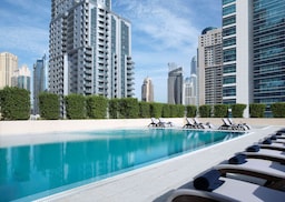 The Radisson Blu Residence, Dubai Marina - Pool