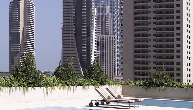 The Radisson Blu Residence, Dubai Marina - Pool