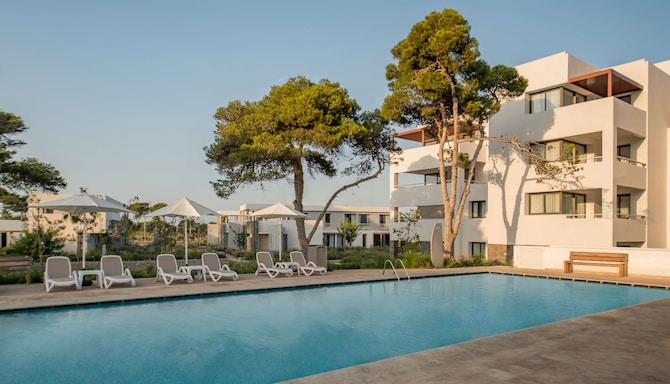 Radisson Blu Residences, Al Hoceima - Pool