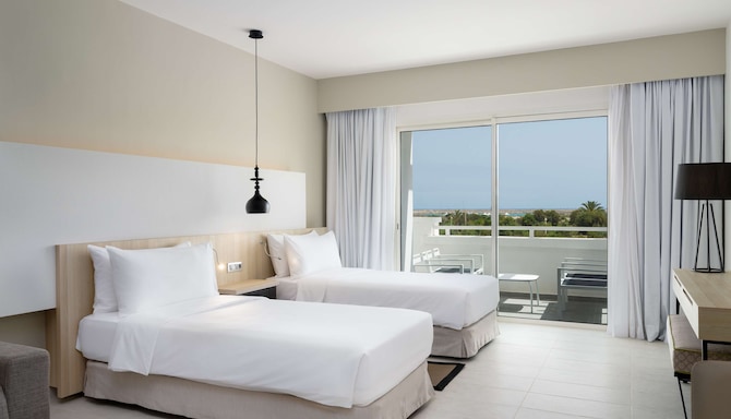 Radisson Blu Residences, Saidia - Studio with balcony and sea view - twin beds