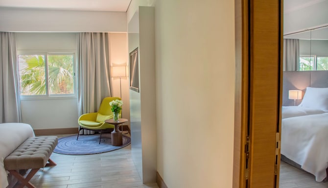 Radisson Blu Resort, Al Khobar Half Moon Bay - Standard Room & Family Room