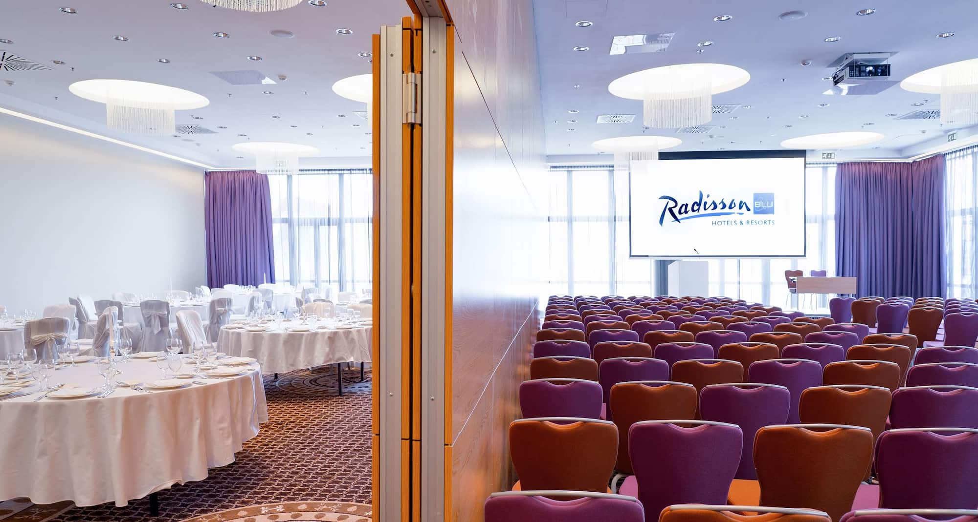 Radisson Blu Resort, Bukovel — отдельная зона A+B1 в зале Kiev