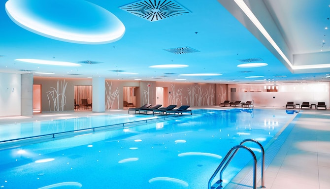 Radisson Blu Resort, Bukovel - Indoor Pool