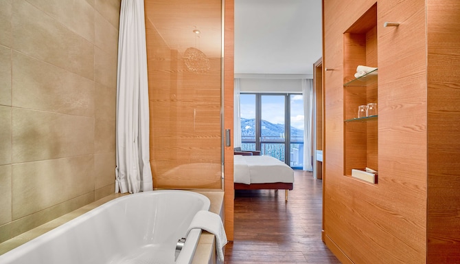Radisson Blu Resort, Bukovel - Bathroom