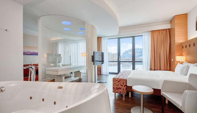 Radisson Blu Resort, Bukovel - Spa Suite