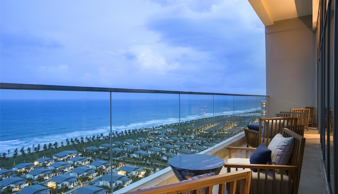 Radisson Blu Resort, Cam Ranh - Executive Lounge