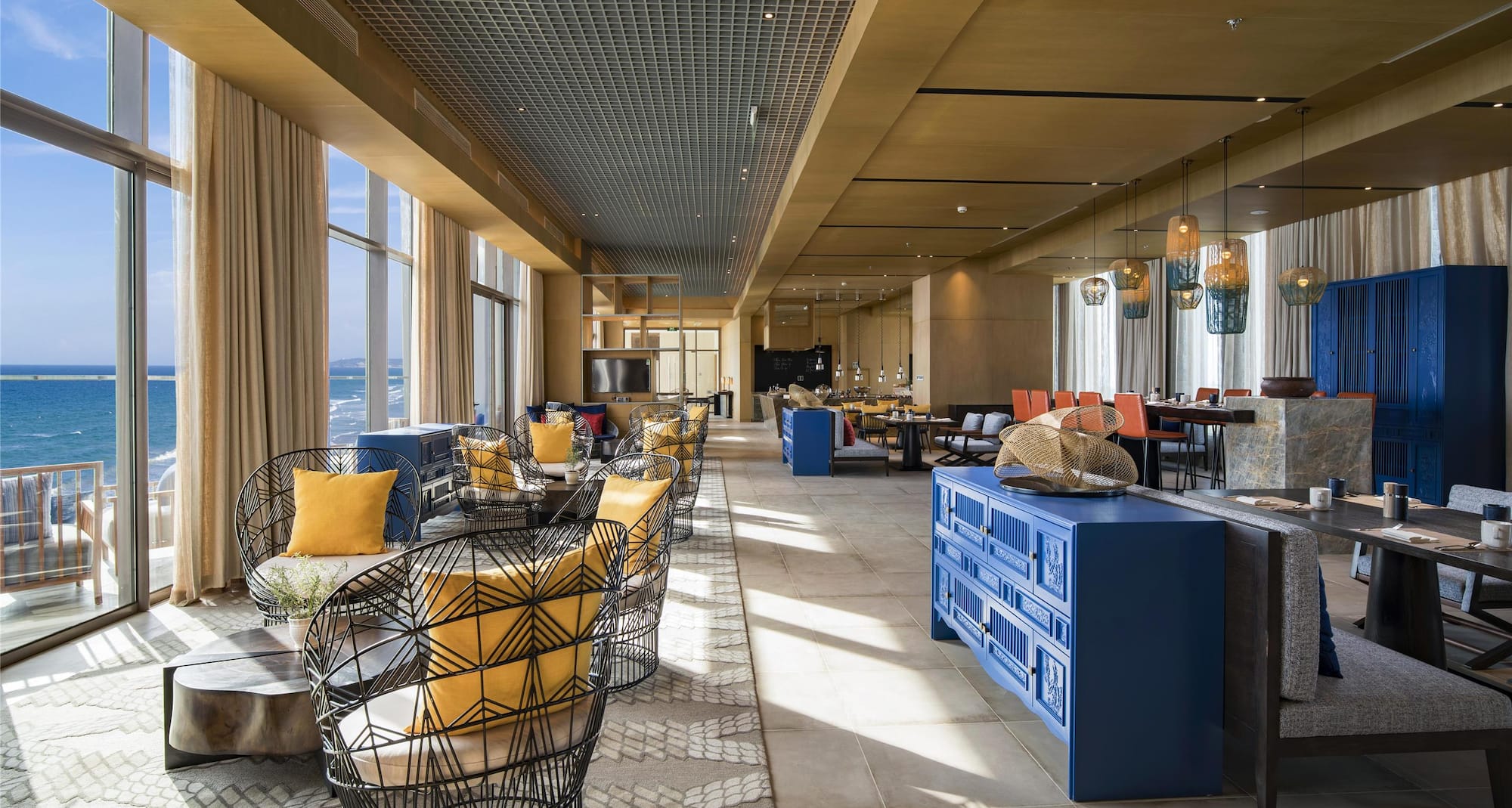 Radisson Blu Resort, Cam Ranh - The Lounge