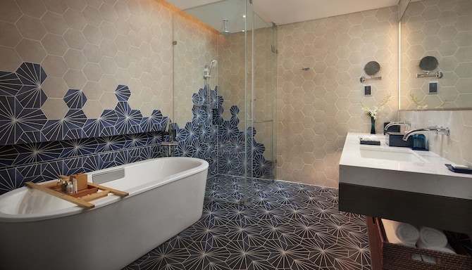 Radisson Blu Resort, Cam Ranh - Deluxe Bathroom