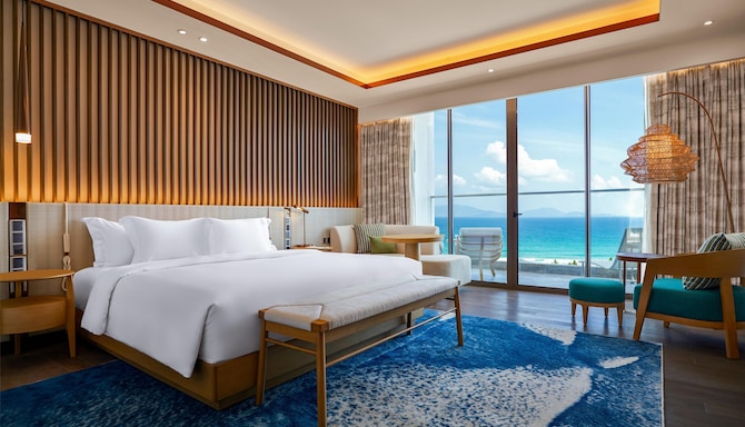 Radisson Blu Resort, Cam Ranh - Deluxe Room Seaview - King Bed