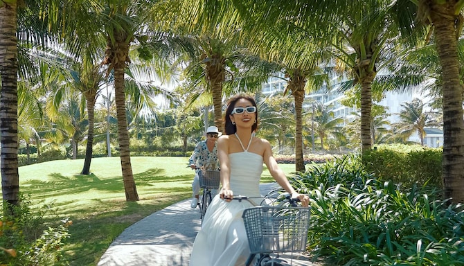 Radisson Blu Resort, Cam Ranh - Cycling at resort garden