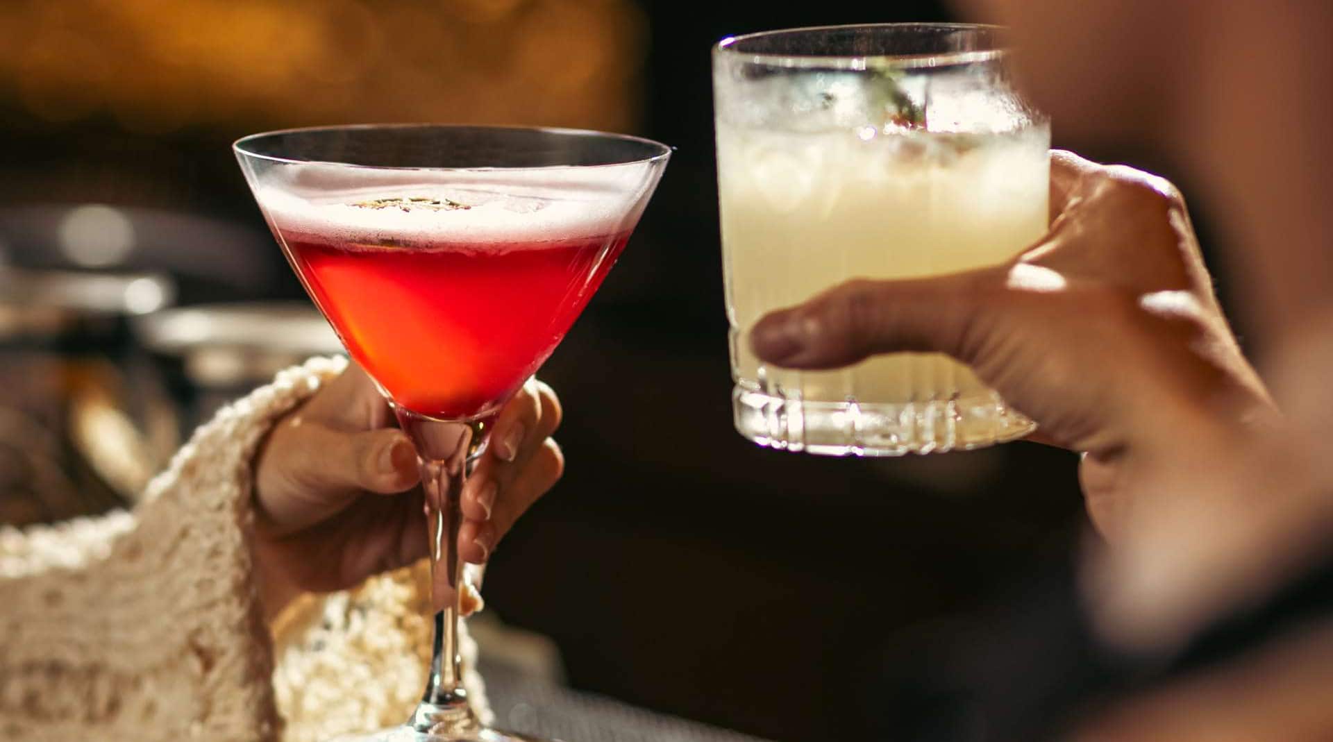 Radisson Blu Resort, Cam Ranh - Cocktail at Cheers Bar