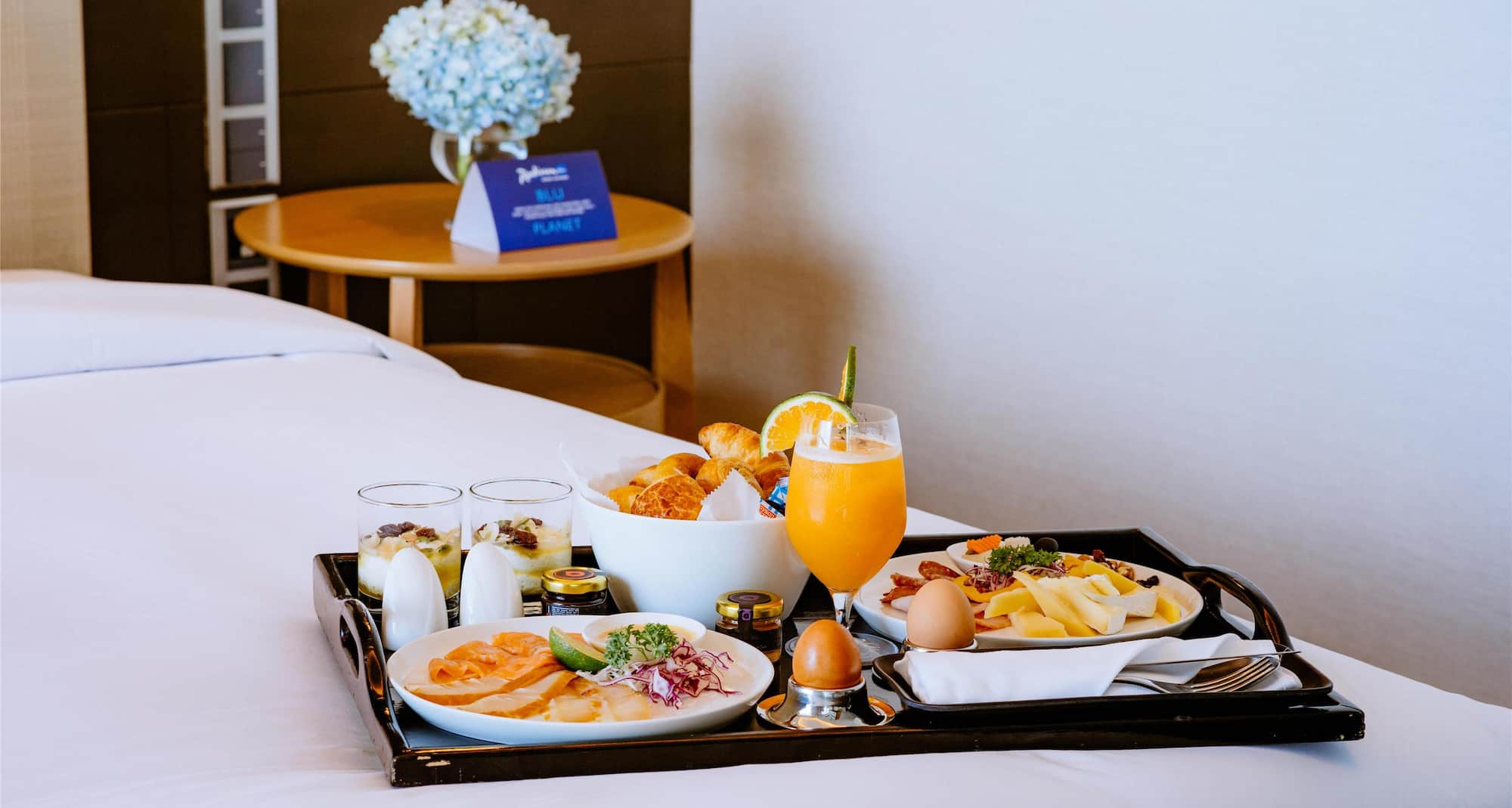 Radisson Blu Resort, Cam Ranh - Dining in room