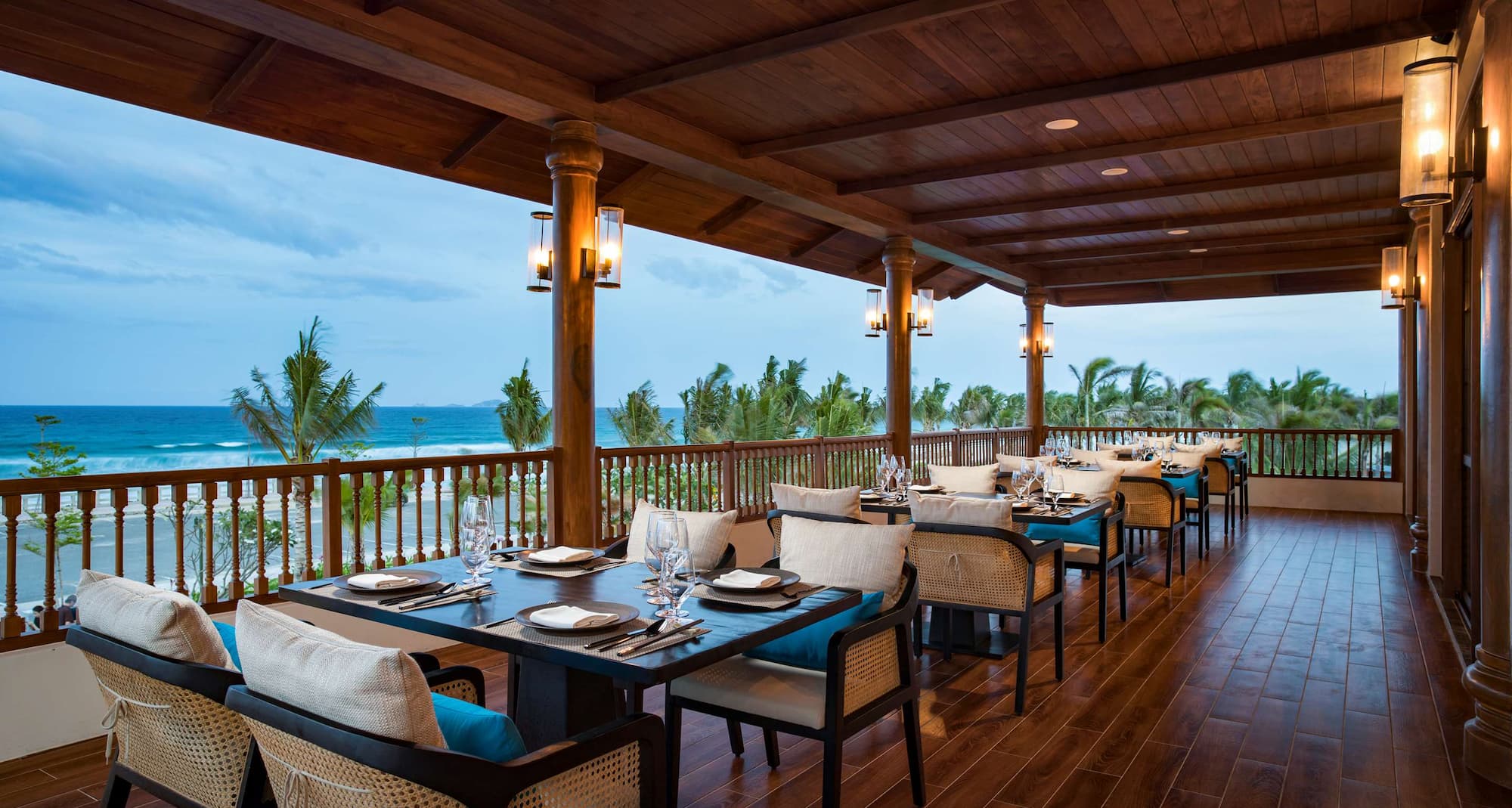 Radisson Blu Resort, Cam Ranh - Blu Lobster