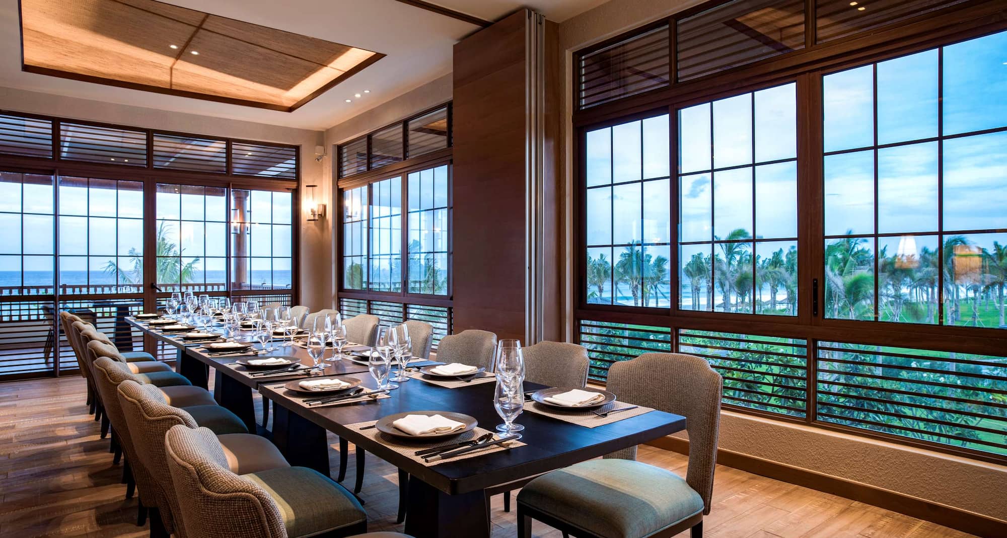 Radisson Blu Resort, Cam Ranh - Blu Lobster Restaurant