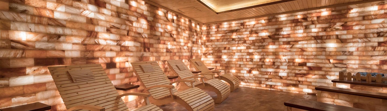 Radisson Blu Resort, Cam Ranh - Himalayan Salt Chamber