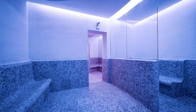 Radisson Blu Resort, Cam Ranh - Spa Ice Grotto