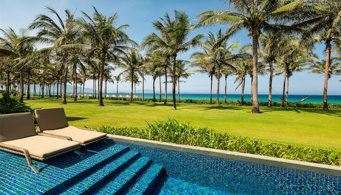 Radisson Blu Resort, Cam Ranh - One Bedroom Beachfront Pool Villa