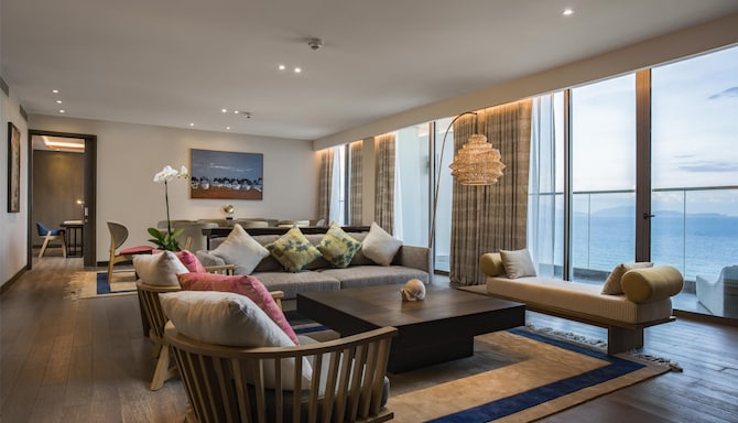 Radisson Blu Resort, Cam Ranh - Presidential Suite Living Room