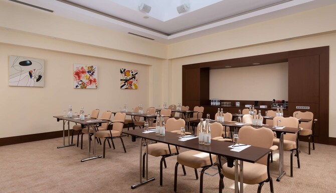 Radisson Blu Resort & Congress Centre, Sochi - Meeting room with classroom setup