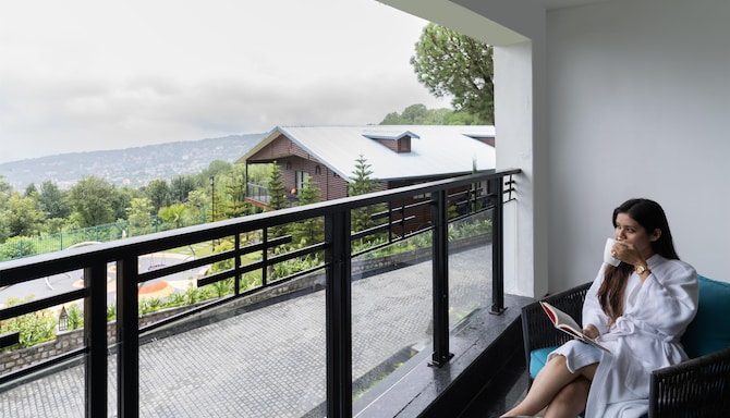 Radisson Blu Resort Dharamshala - Deluxe Room Balcony