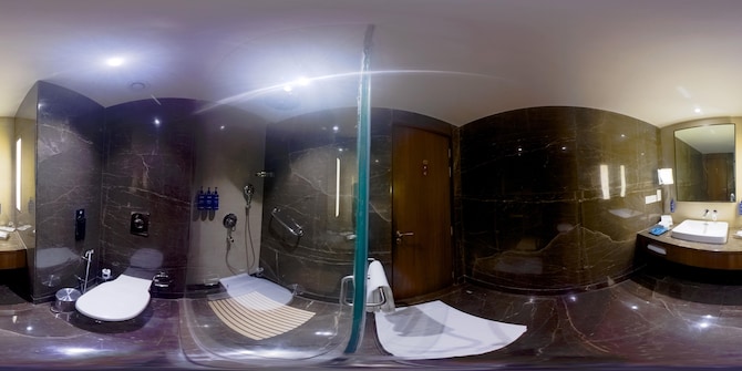 Radisson Blu Resort Dharamshala - Badezimmer eines Gästezimmers