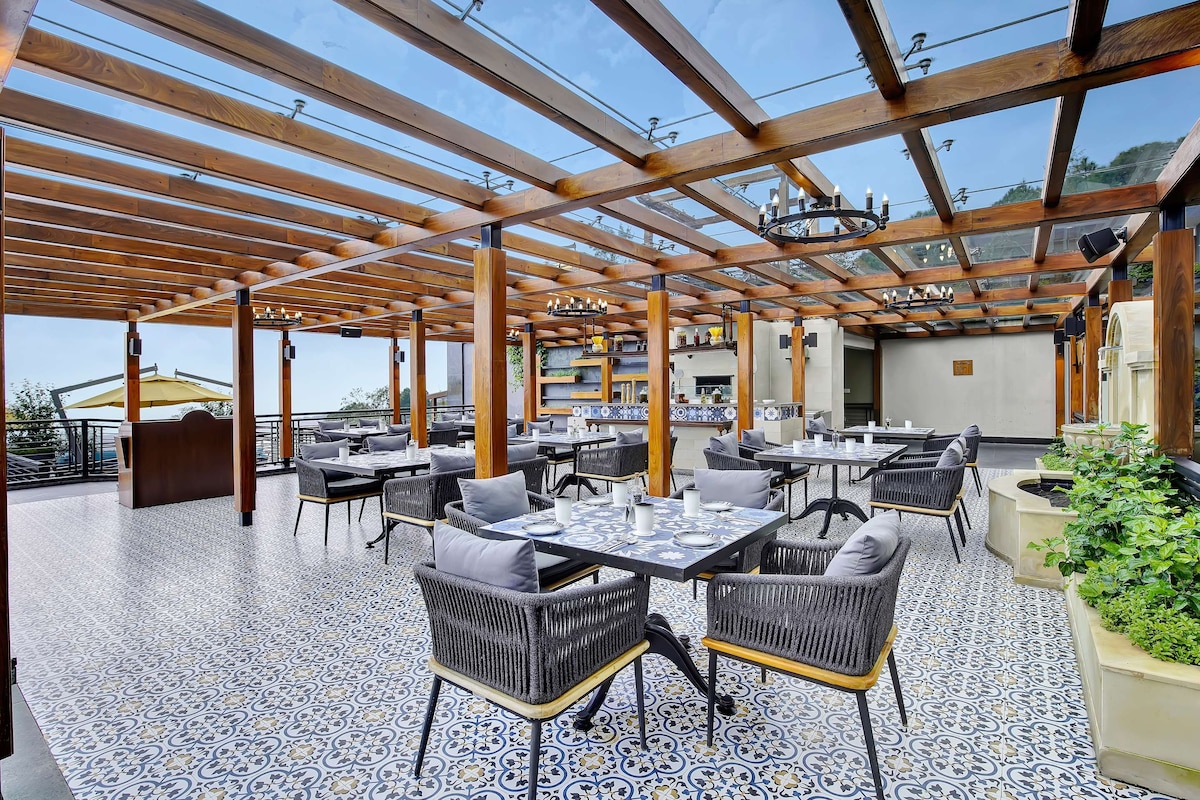 Radisson Blu Dharamshala, photo 1