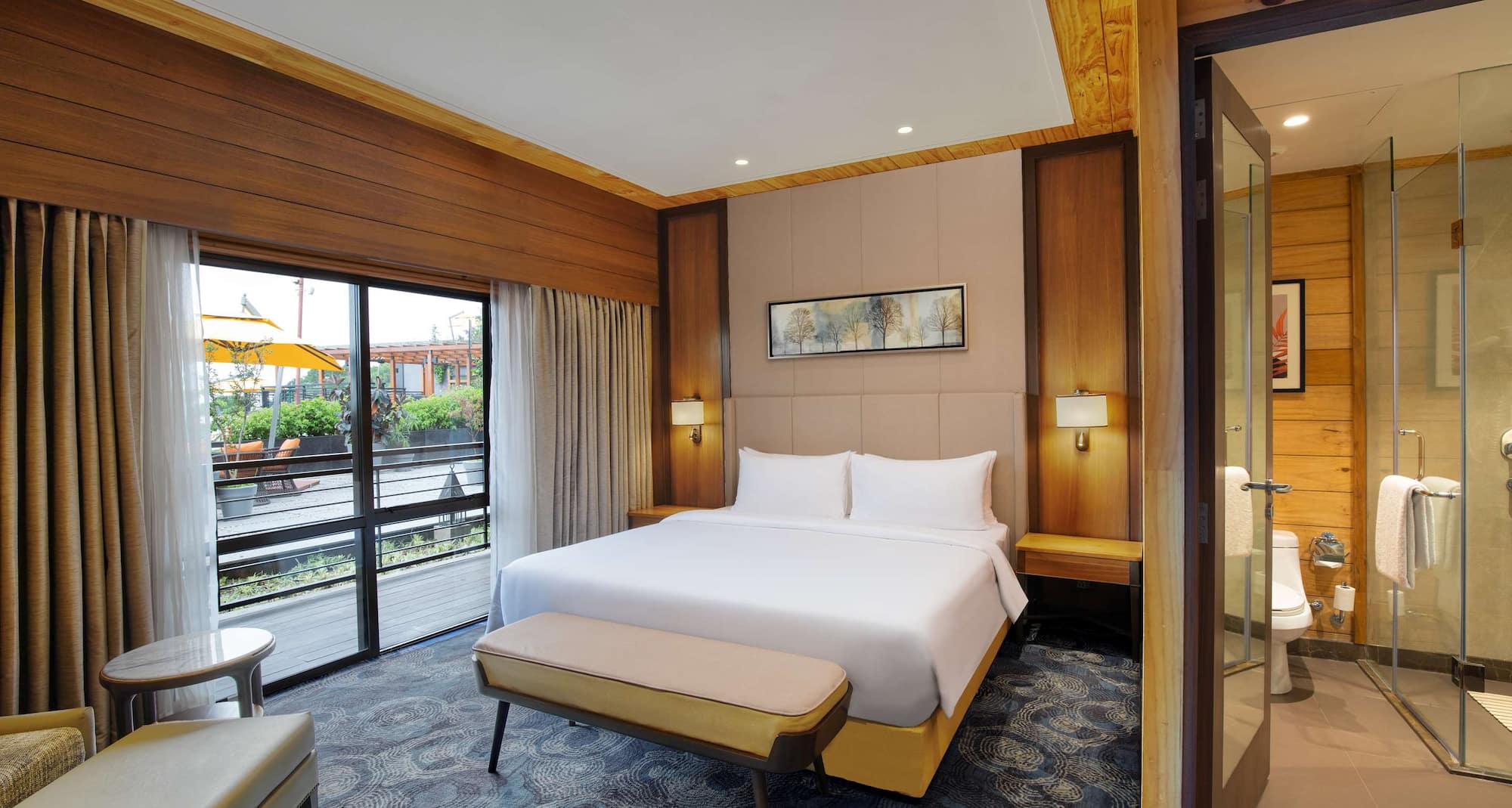 Radisson Blu Resort Dharamshala - Junior Suite