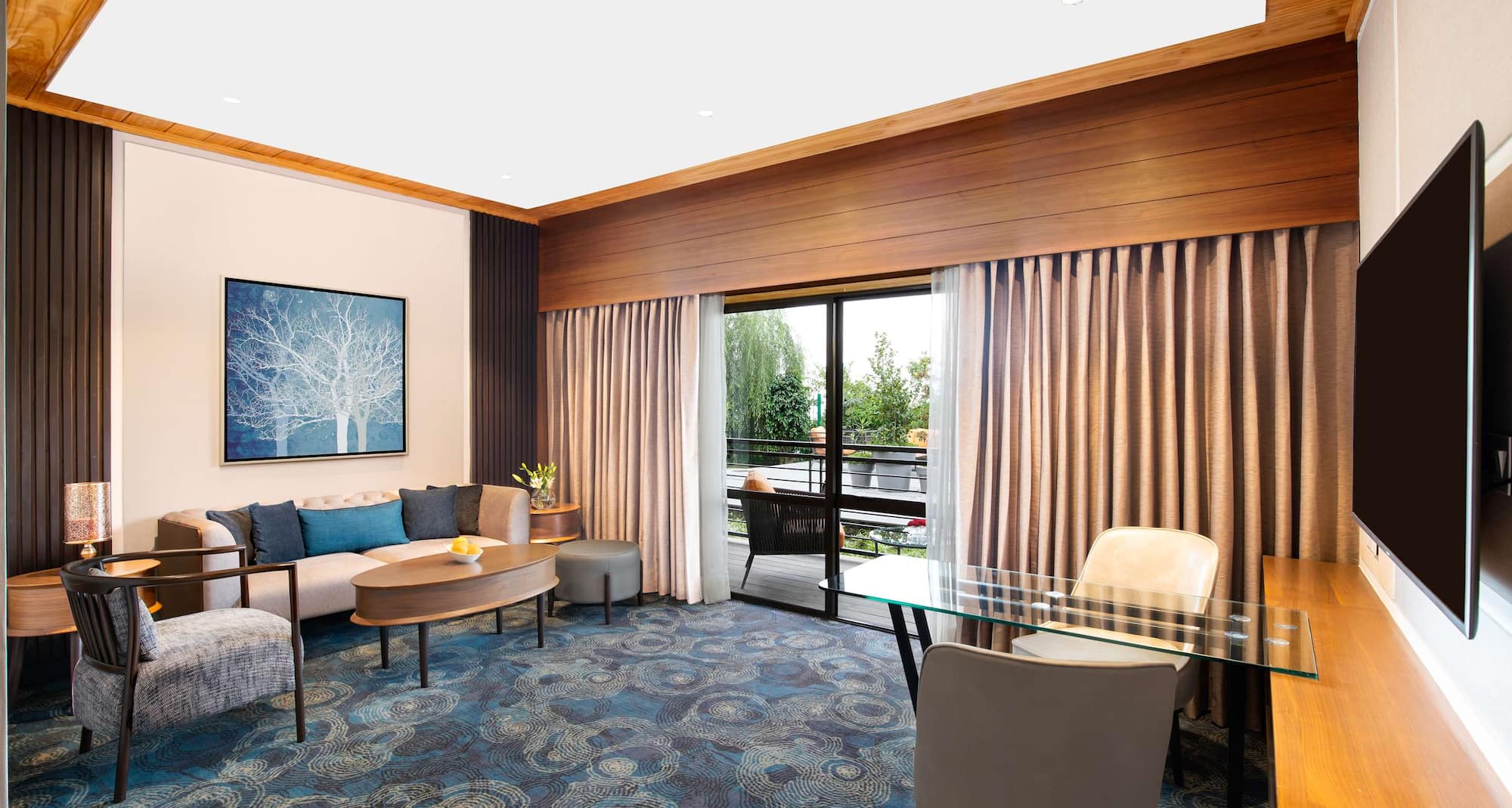 Radisson Blu Resort Dharamshala - Junior Suite - living area