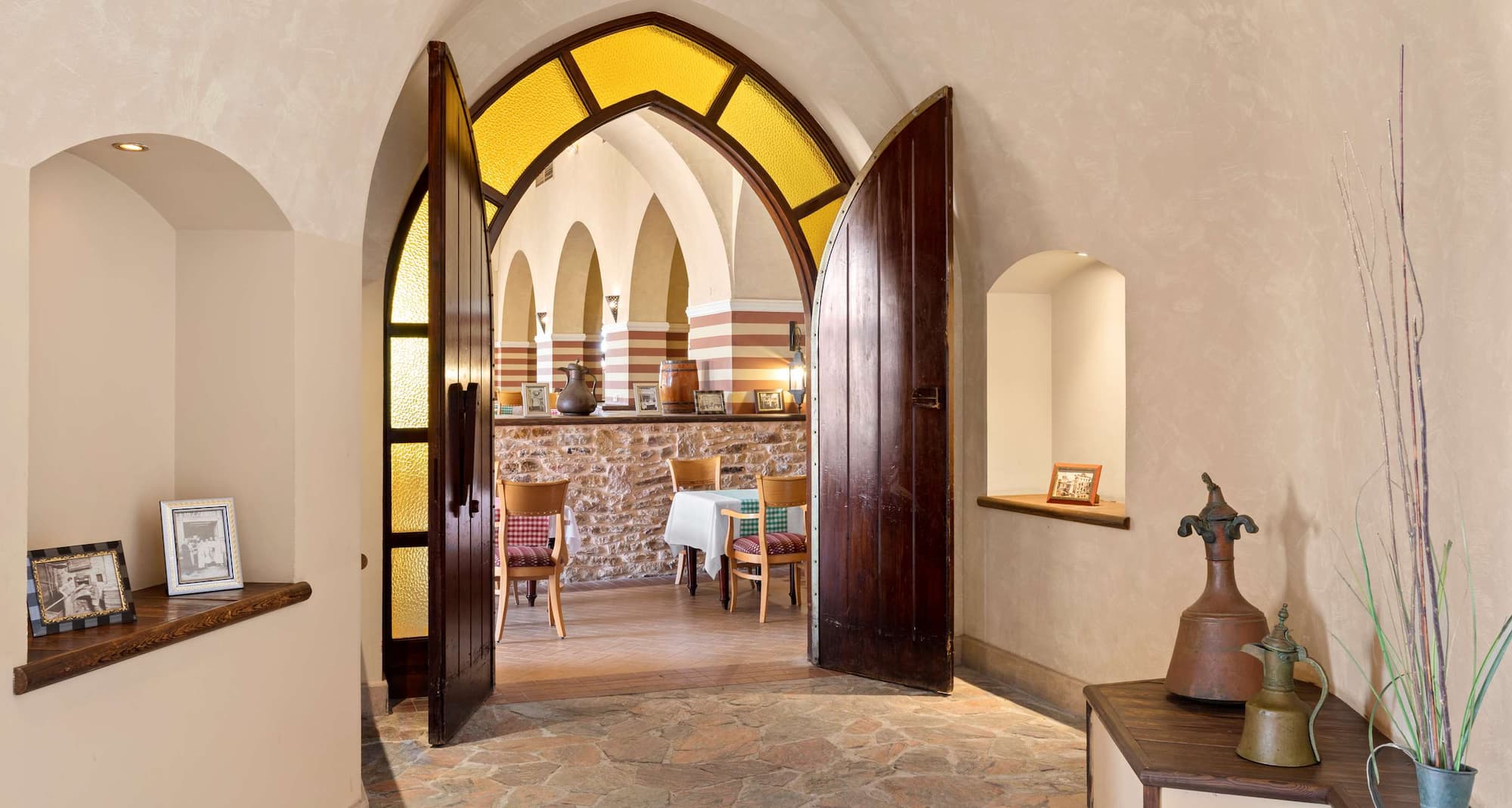 منتجع راديسون بلو، القصير، مطعم شهرزاد