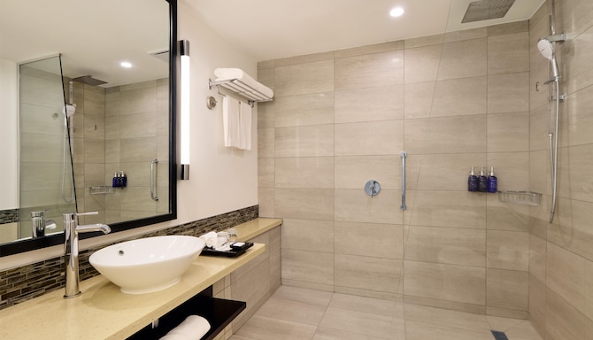 Radisson Blu Resort, Fiji Denarau Island Denarau Island - Guest room bath