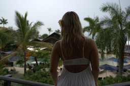 Radisson Blu Resort, Fiji Denarau Island - Guest on hotel balcony