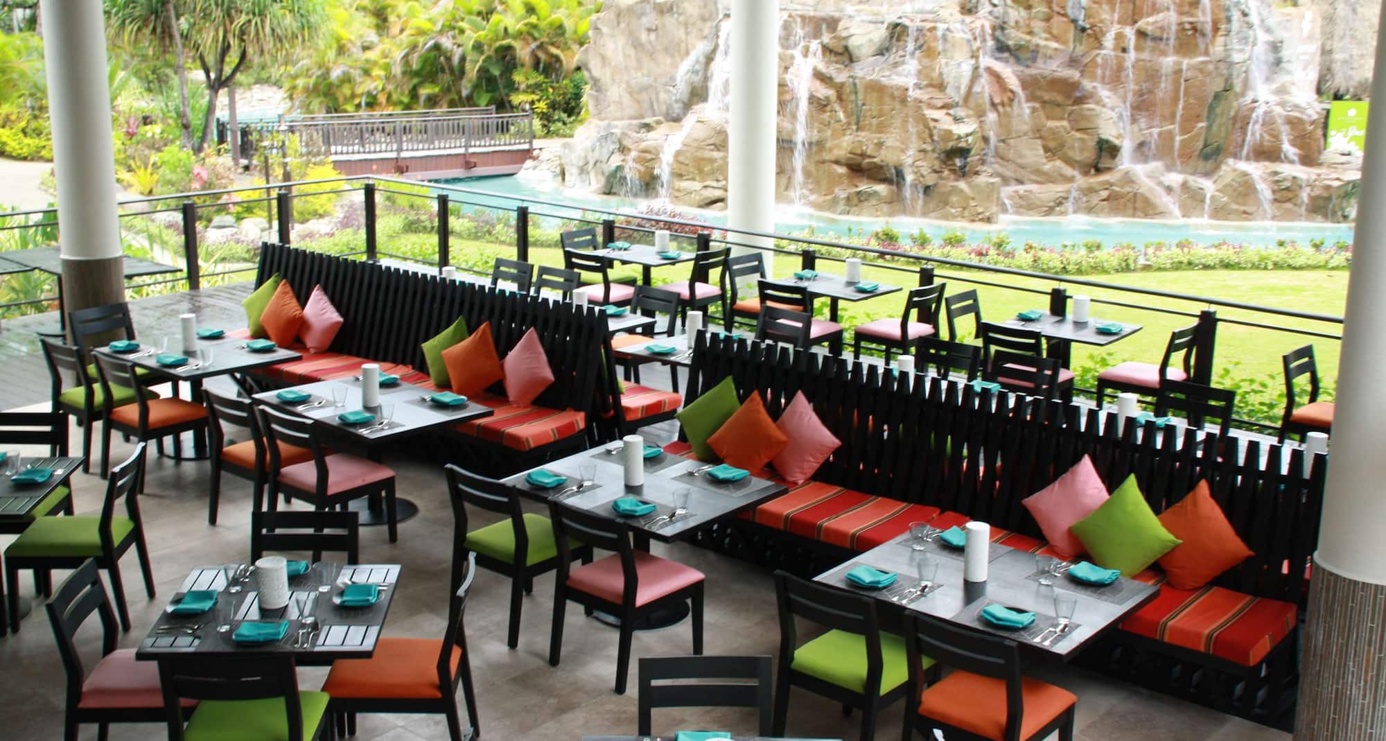 Radisson Blu Resort, Fiji Denarau Island Denarau Island - Chantara