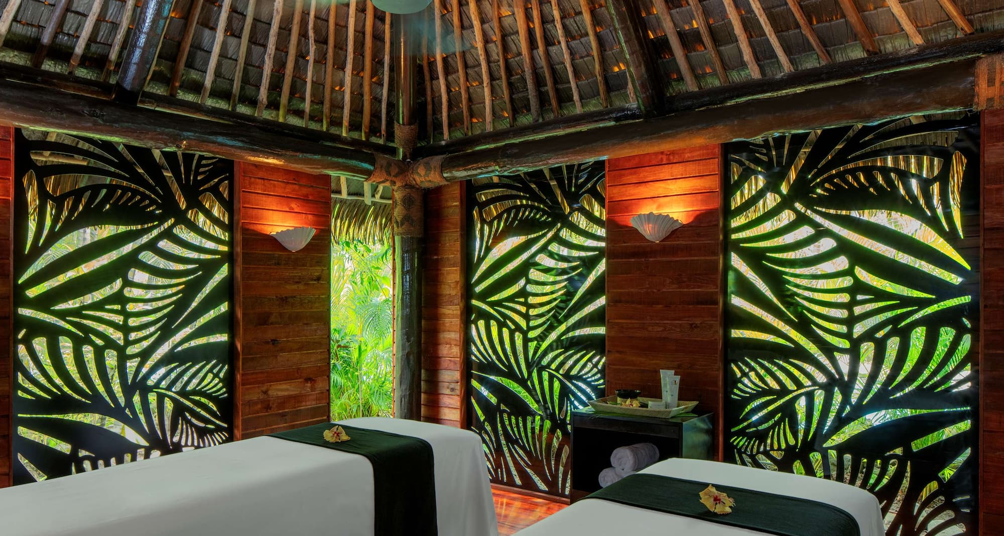 Radisson Blu Resort, Fiji Denarau Island - Spa treatment room